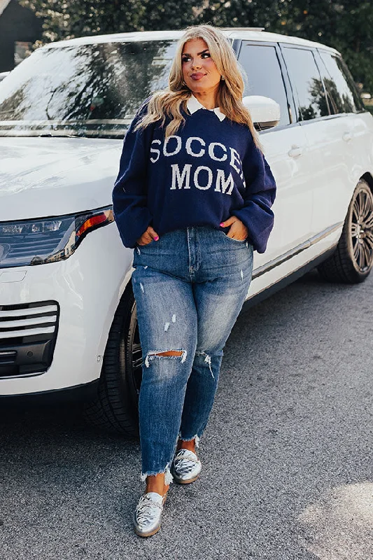soccer-mom-sweater-curves